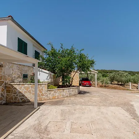 House Nikita בית נופש